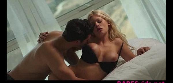  Riley Steele gets awesome sex www.BABESvids.net